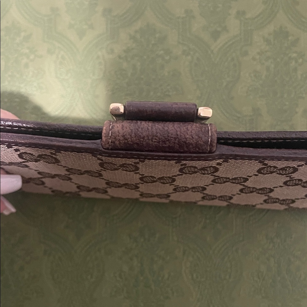 Gucci GG Canvas Wallet - Picture 9 of 11